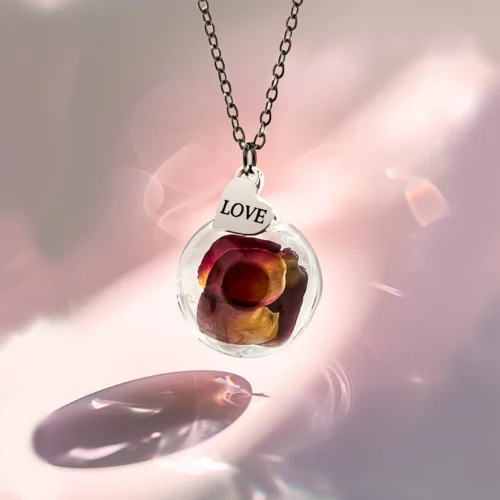 Collana dell’amore e dell’amicizia “Rosa”
